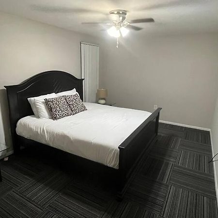 Cozy Retreat 1.8 Mi To Stadium Gainesville Exterior photo